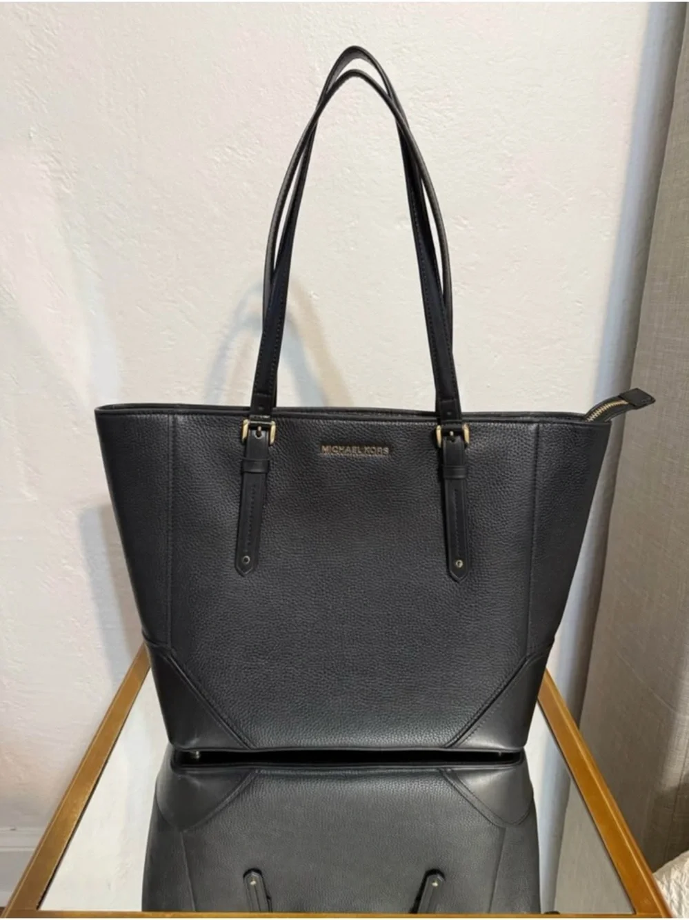 Michael Kors Quinn Large Black Leather Tote - Picture 1 of 4